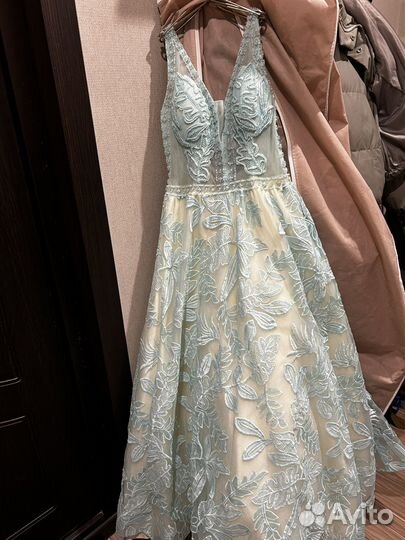 Вечернее платье в пол