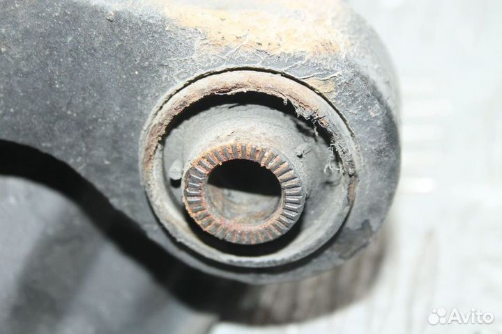 Ступица кулак задний левый Lexus GS 2 GS300 97-05