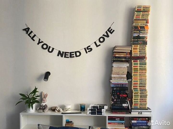 Гирлянда из букв, черные буквы