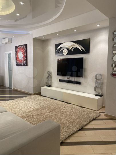 3-к. квартира, 140 м², 4/9 эт.