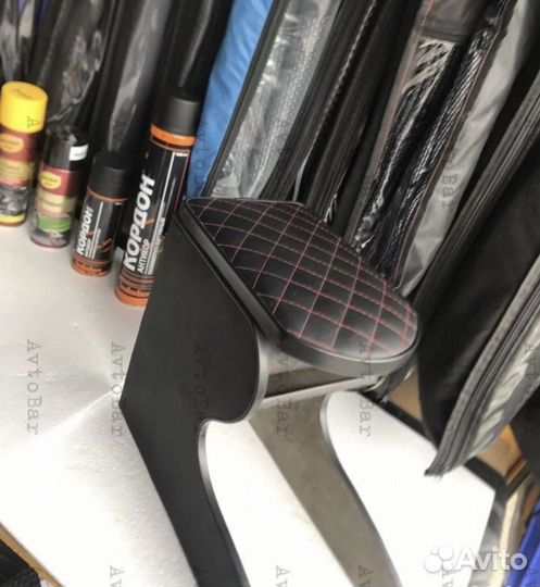 Подлокотник Daewoo Nexia Ромб красная строчка