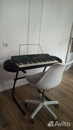 Электронное пианино, сентезатор casio