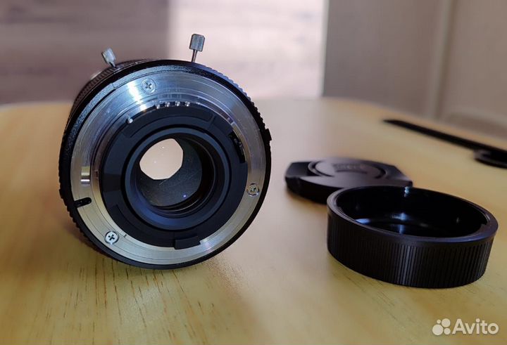 Объектив для nikon 28mm