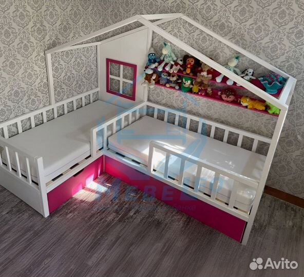 Двухъярусная кровать