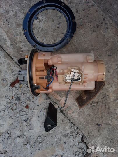 Бензонасос toyota виш