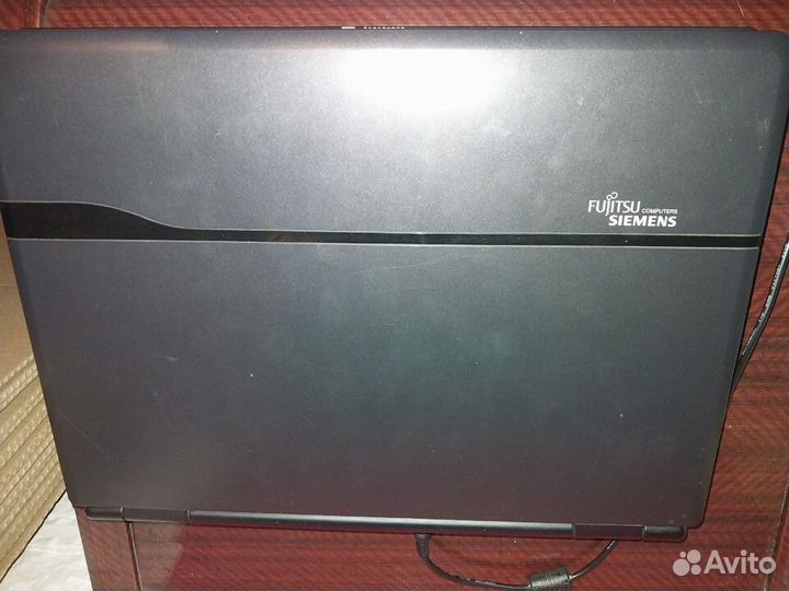 Ноутбук Fujitsu-Siemens amilo Pi 2540