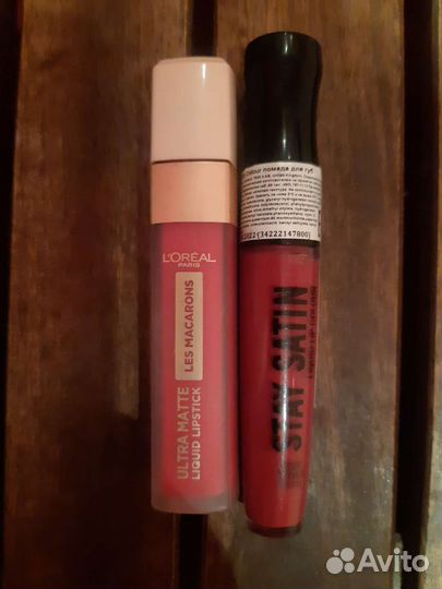 Помада устойчивая