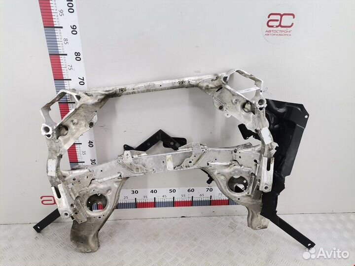 Балка для BMW 3-Series (E90/E91/E92/E93)