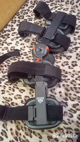 Коленный ортез