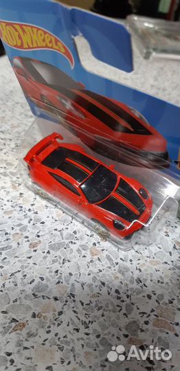 Модель Hot Wheels Porsche 911 GT3 мятая карта