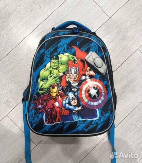 Школьный рюкзак