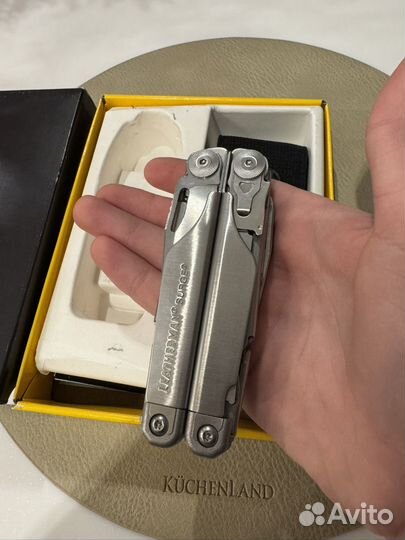 Leatherman surge