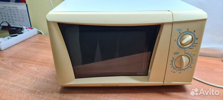 Микроволновая печь эленберг 20л(с грилем)