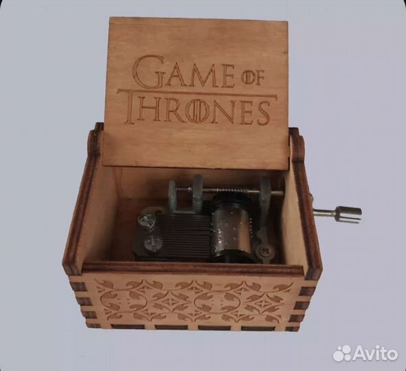 Музыкальная шкатулка ручной работы