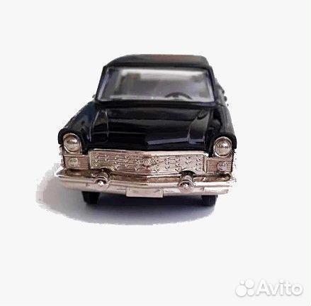 Машинка сувенирная Газ 13 Чайка