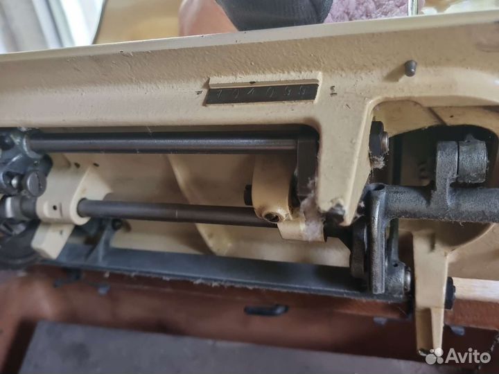 Швейная машинка Тикка