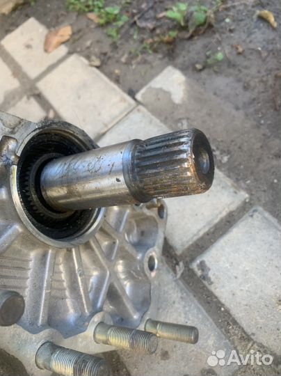 Раздатка RAV 4 на передний мост