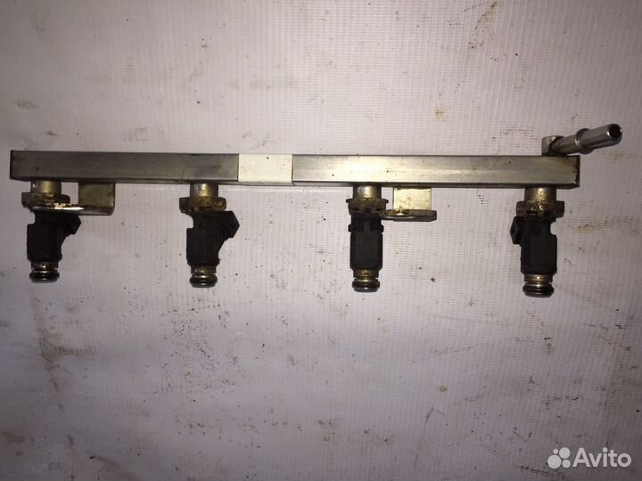 Рампа Топливная Лифан Солано 2011 1.6