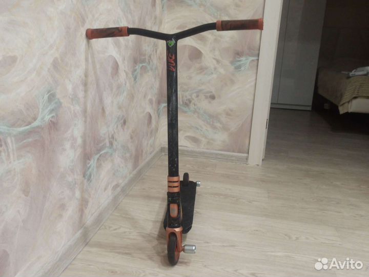 Трюковой самокат