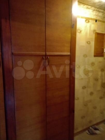 2-к. квартира, 40 м², 3/3 эт.