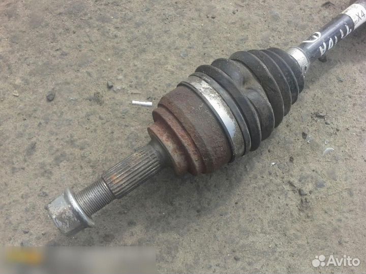 Полуось передняя левая Nissan Tiida C11 2007