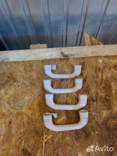 Ручка потолка Skoda Octavia tuor A4