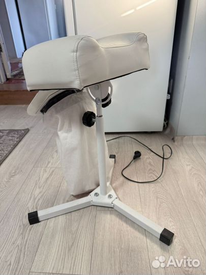 Педикюрная подставка с пылесосом