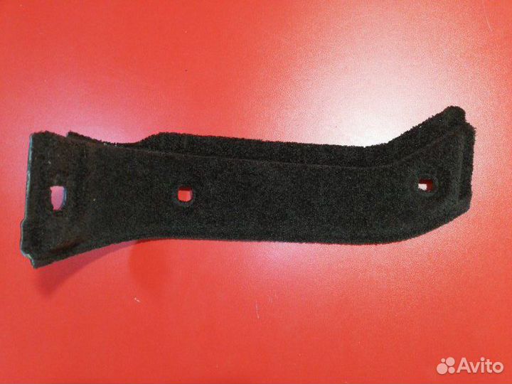 Обшивка багажника правая Land Rover Range Rover