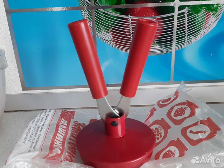 Закаточная машинка для жестяных банок