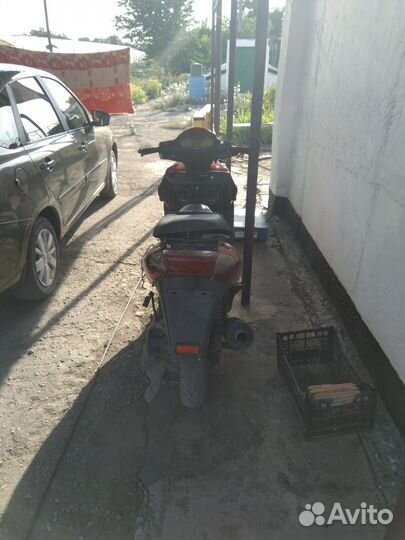 Продам скутер 150 кубов