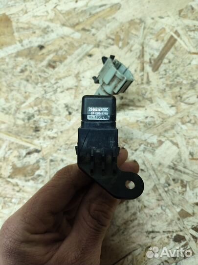 Камера заднего вида Nissan Navara