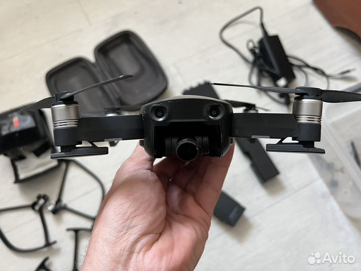 Квадрокоптер dji mavic air