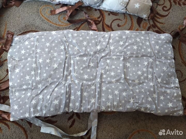 Бортики на кроватку