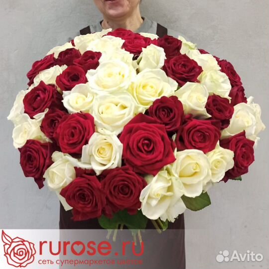 Букет роз живые цветы розы 51 роза 50см
