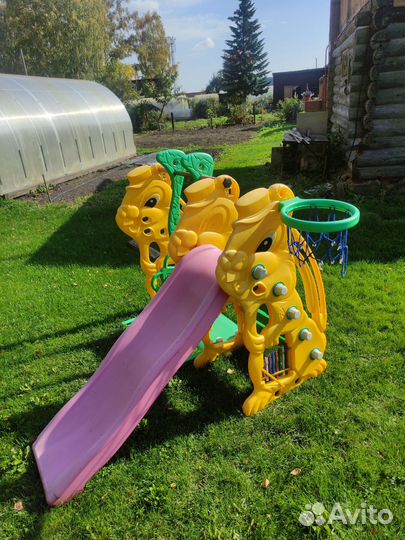 Детский игровой центр с горкой