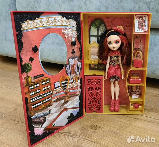 Кукла Ever After High набор Лиззи Хартс Дом-книга