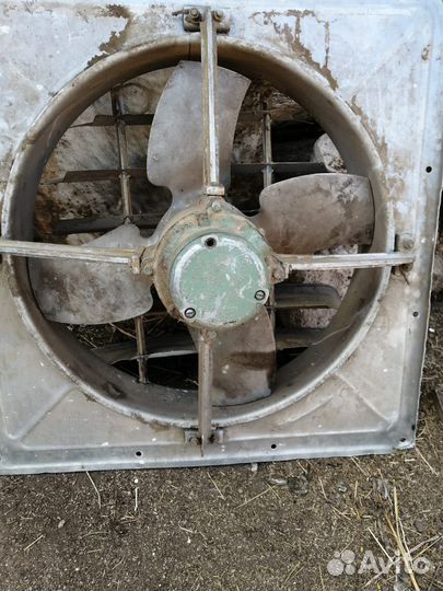 Вентилятор вытяжной промышленный бу