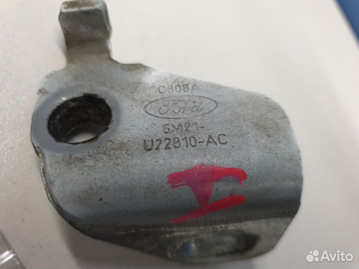 Петля двери передней правой нижняя Ford Mondeo 4 2