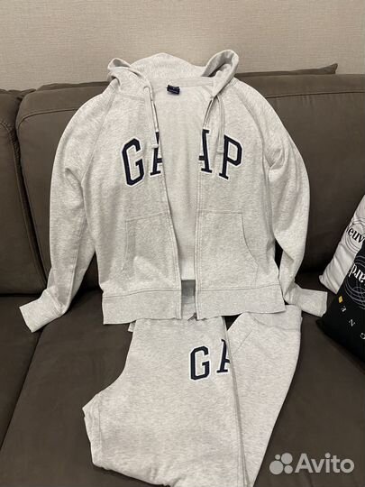 Спортивный женский костюм Gap