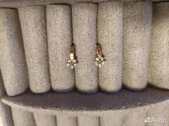 Золотые серьги