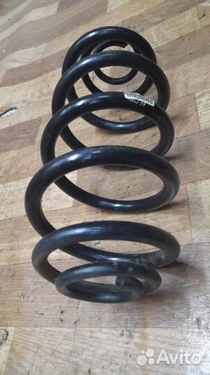 Задняя пружина Opel Astra H седан 1.6 2004-2014