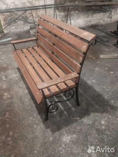 Скамейки лавочки уличные