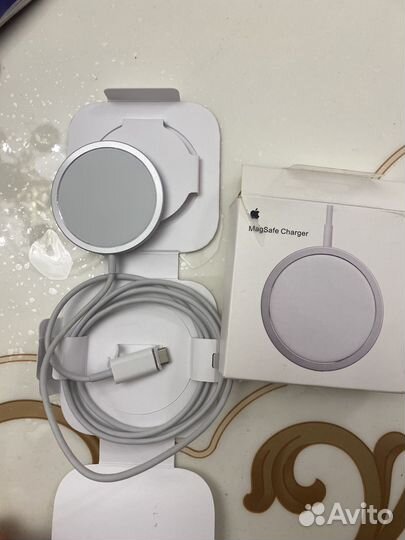 Беспроводная зарядка для iPhone