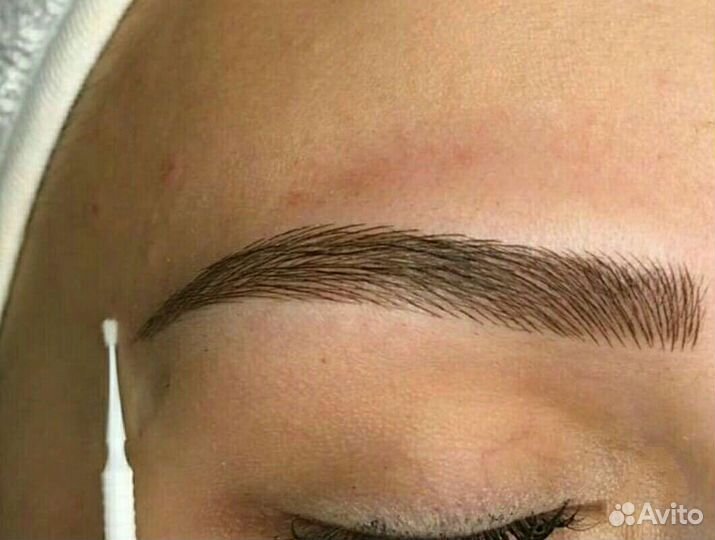 Микроблейдинг бровей (волосковый татуаж)