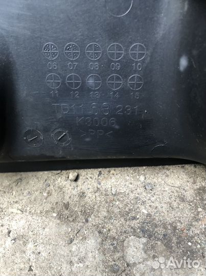 Обшивка средней стойки Мазда Сх9 CX9