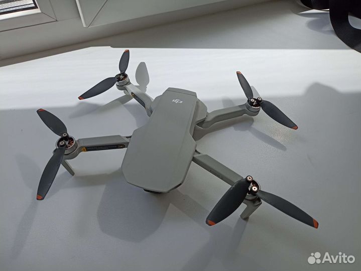 Квадрокоптер Dji mini 2 fly more combo