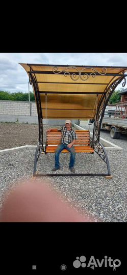 Садовые качели новые