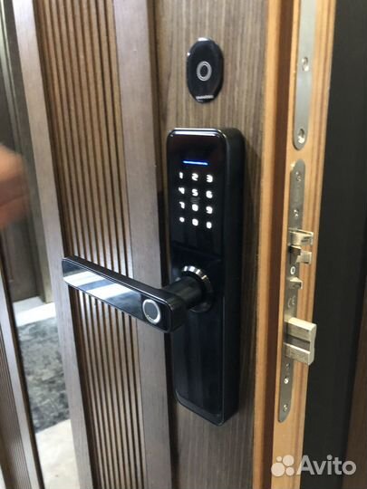 Установка электронных умных замков