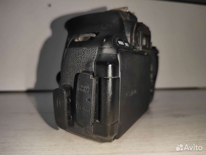 Фотоаппарат canon 600D