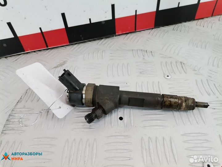 Форсунка Renault Laguna 2 рест. 2007 8200389369